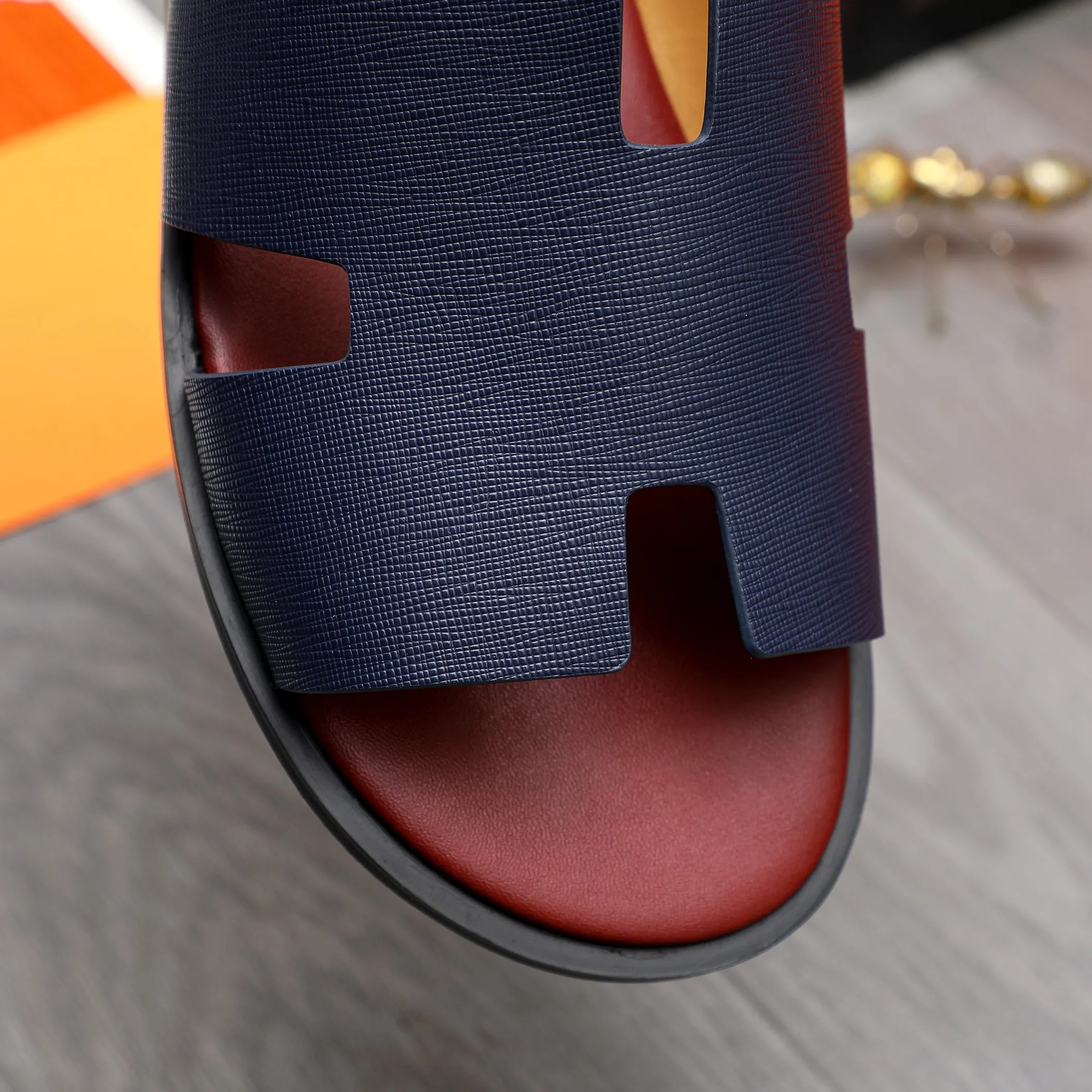 Men's shoes 💰280 Product trademark: Hermes "Hermes" slippers Regular size: 38-46 Product material: vertical grain cowhide upper, microfiber lining, original outsole